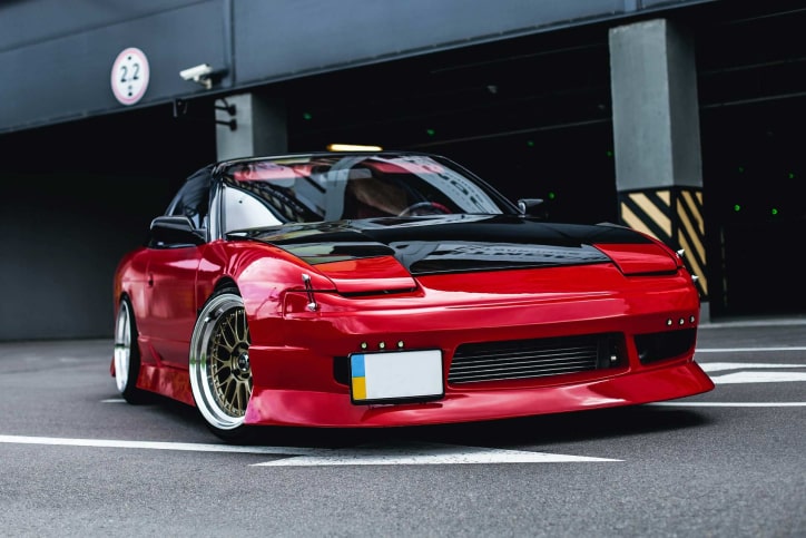 vlad-grebenyev-Ywpcg3k8iHI-unsplash (1)-min