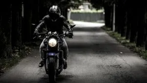 Trouver une batterie de moto en quelques clics sur Internet