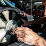 pourquoi le ventilateur de ma voiture se déclenche