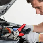comment brancher un chargeur de batterie